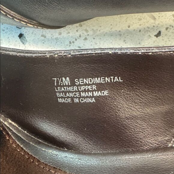 Aerosoles Y2K Brown Leather Slingback Heels Buckle details Women’s Size 7.5 GUC - Picture 7 of 12